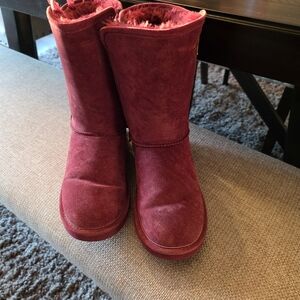 Lamo Women's Berry/Burgundy Suede Boots 9M